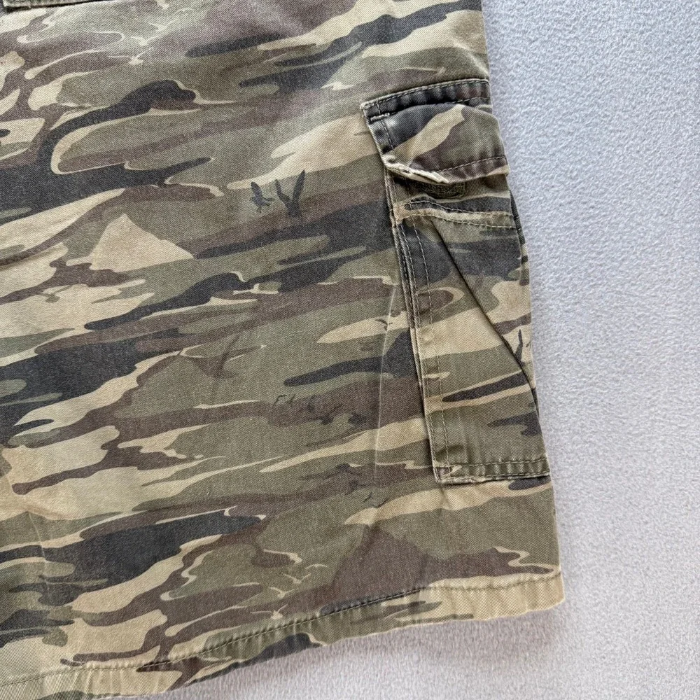 Wrangler‎ Cargo Shorts Men 40 Green Camo Real Comfortable Jeans 60MSWG3 Outdoor